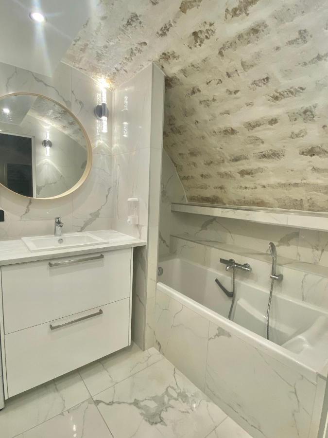 Appartement Republique Parijs Buitenkant foto