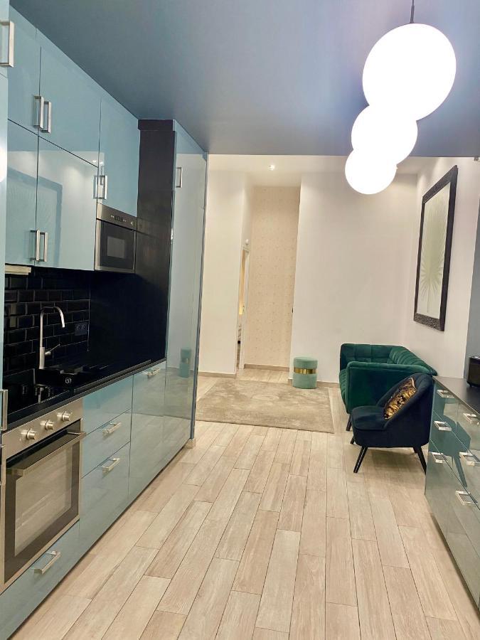 Appartement Republique Parijs Buitenkant foto