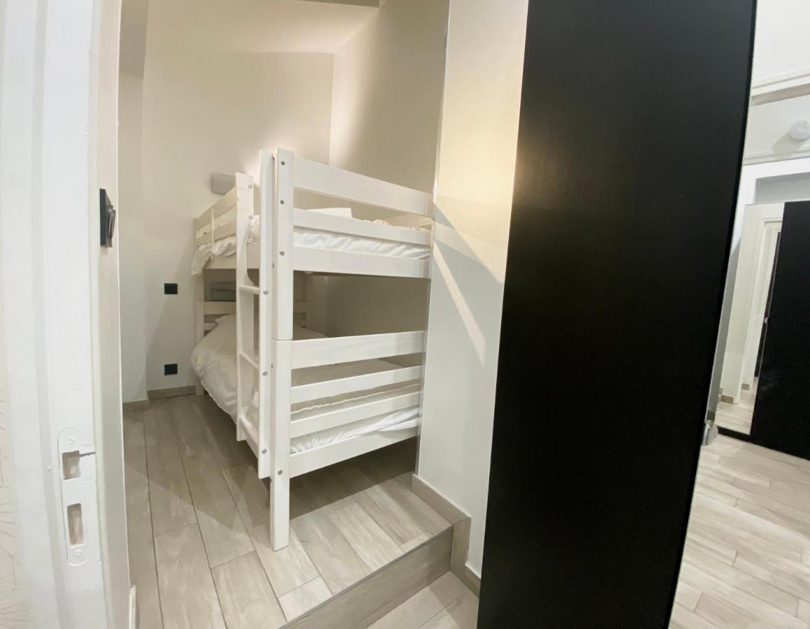 Appartement Republique Parijs Buitenkant foto