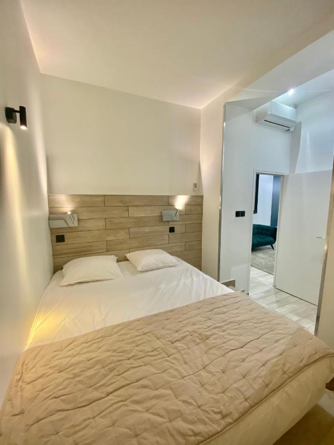 Appartement Republique Parijs Buitenkant foto